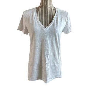 Classic White V-Neck T-Shirt JCrew featherweight cotton large top short sleeve